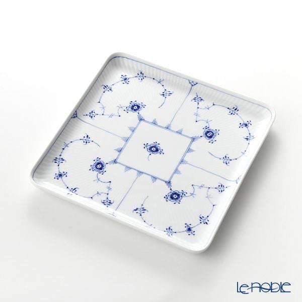 ロイヤルコペンハーゲン（Royal Copenhagen） ブルー フルーテッド プレイン スクエアディッシュ 20cm 1101720／1017204