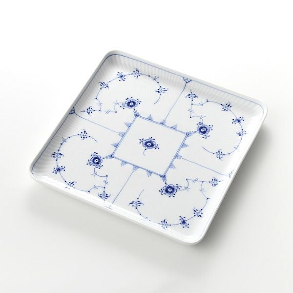 ロイヤルコペンハーゲン（Royal Copenhagen） ブルー フルーテッド プレイン スクエアディッシュ 20cm 1101720／1017204
