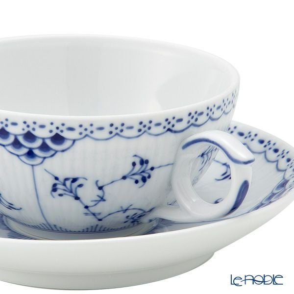 ロイヤルコペンハーゲン（Royal Copenhagen） ブルー フルーテッド ハーフレース ティーカップ＆ソーサー 200ml 1102080／1017206