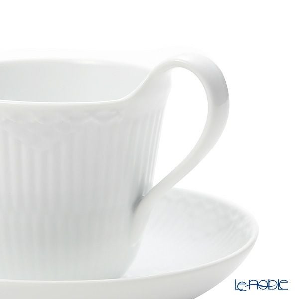 ロイヤルコペンハーゲン（Royal Copenhagen） ホワイト フルーテッド ハーフレース ティーカップ＆ソーサー（ハイハンドル） 240ml 1128092／1017278