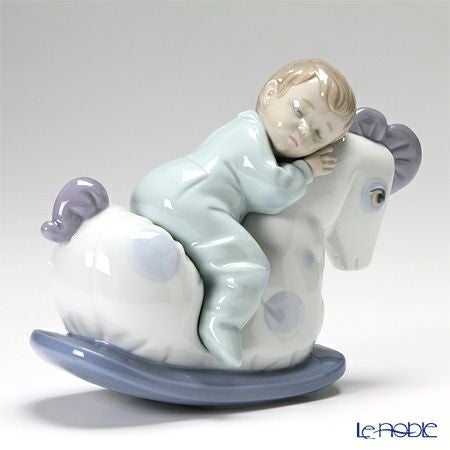 NAO ナオ 木馬でお昼寝 02001476