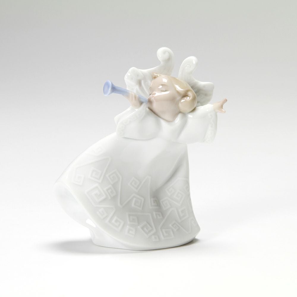【雑貨】NAO ナオ リボンの仔犬 02001349 置物　磁器　インテリア NAO（ナオ） 並行輸入品 リボンの仔犬 02001349 : ブランド洋食器 ル