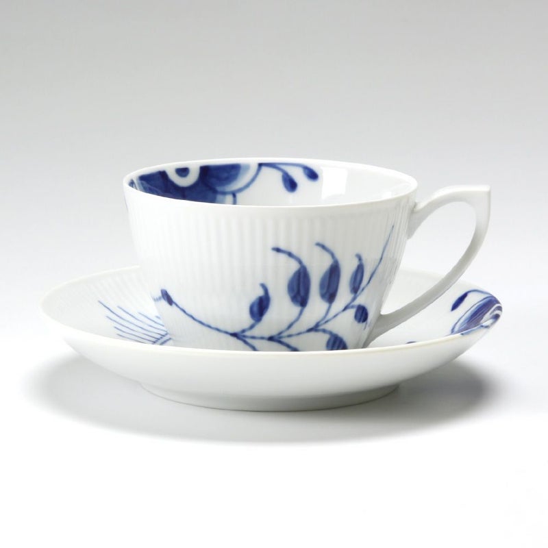 ロイヤルコペンハーゲン（Royal Copenhagen） ブルー フルーテッド メガ ティーカップ＆ソーサー 280ml 2381086／1017335