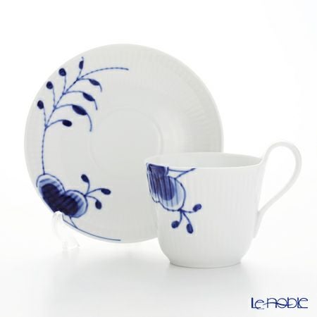 ロイヤルコペンハーゲン（Royal Copenhagen） ブルー フルーテッド メガ ティーカップ＆ソーサー（ハイハンドル） 240ml 2382092／1016909