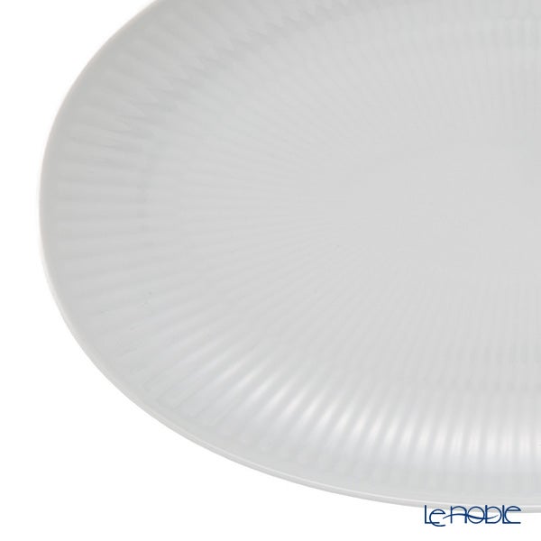 ロイヤルコペンハーゲン（Royal Copenhagen） ホワイト フルーテッド プレイン オーバルディッシュ 23.5×15cm 2408356／1016929