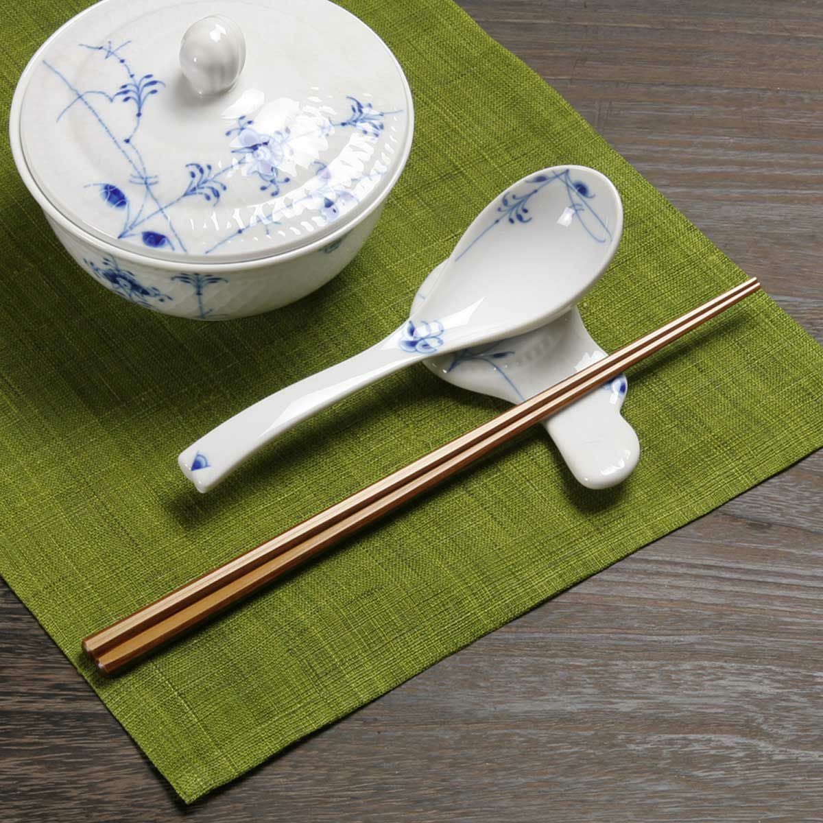 ロイヤルコペンハーゲン（Royal Copenhagen） ブルーパルメッテ スティックレスト（スプーン・箸共用） 2500446