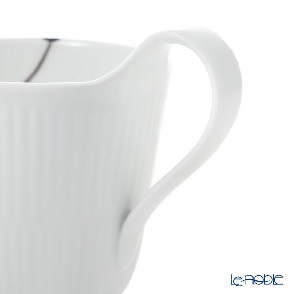 ロイヤルコペンハーゲン（Royal Copenhagen） ブラック フルーテッド メガ マグカップ ハイハンドル 330ml 2541090／1017018