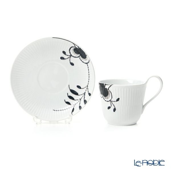 ロイヤルコペンハーゲン（Royal Copenhagen） ブラック フルーテッド メガ ティーカップ＆ソーサー（ハイハンドル） 2542092／1017037