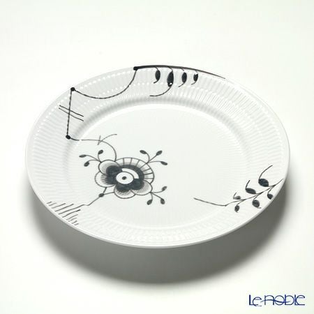 ロイヤルコペンハーゲン（Royal Copenhagen） ブラック フルーテッド メガ ディナープレート 27cm 2546627／1017473