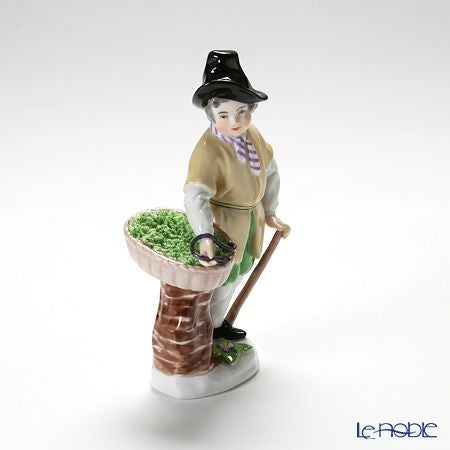 アウガルテン（AUGARTEN） フィギュリン（011210） ウナギを売る若者 1014