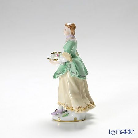 アウガルテン（AUGARTEN） フィギュリン（011210） ホットチョコレートを運ぶ少女 1015