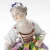 アウガルテン（AUGARTEN） フィギュリン（011210） 花輪を持つ少女 13cm 1016