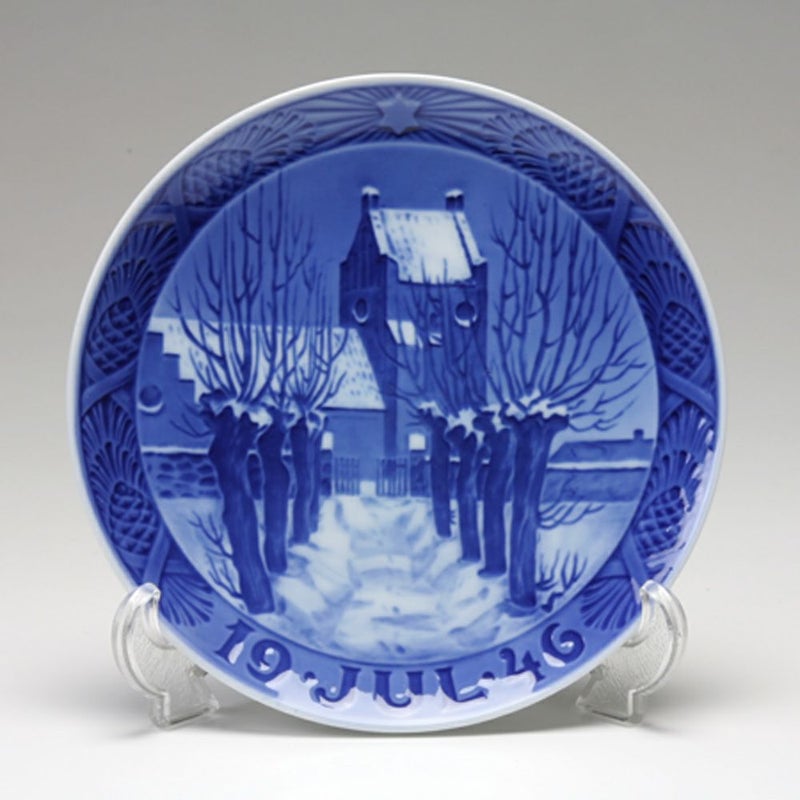 ロイヤルコペンハーゲン（Royal Copenhagen） イヤープレート 1946年／昭和21年 「村の教会」