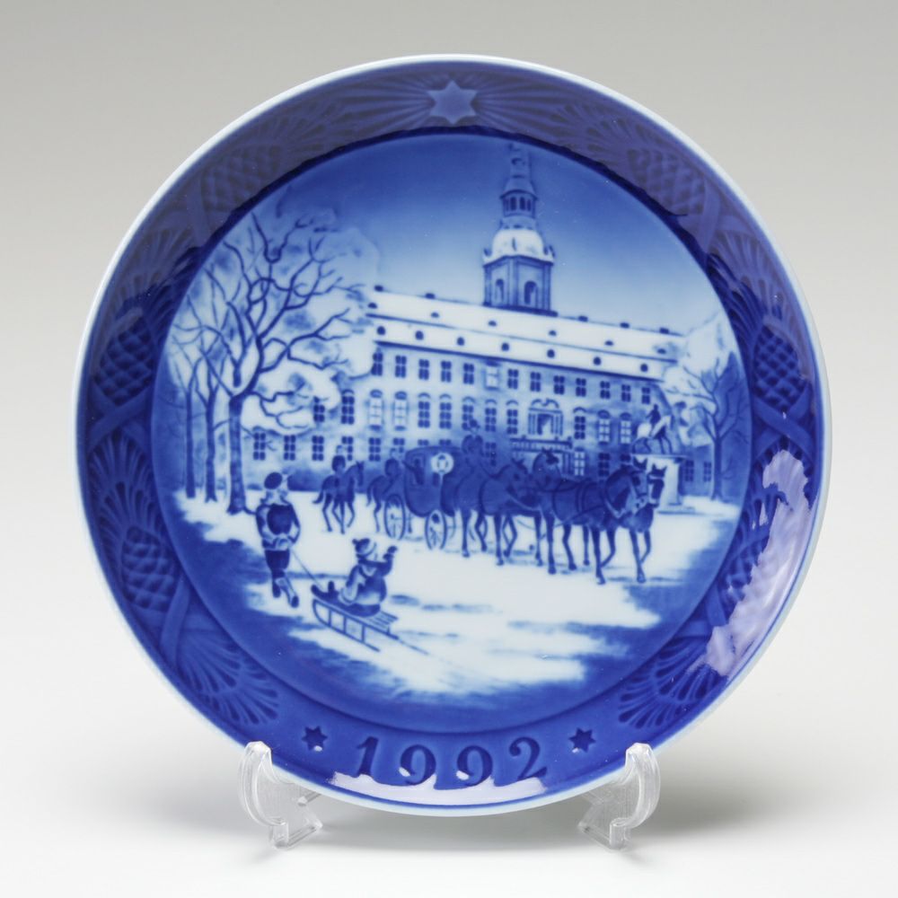 ロイヤルコペンハーゲン（Royal Copenhagen） イヤープレート 1992年／平成4年 「女王の馬車」