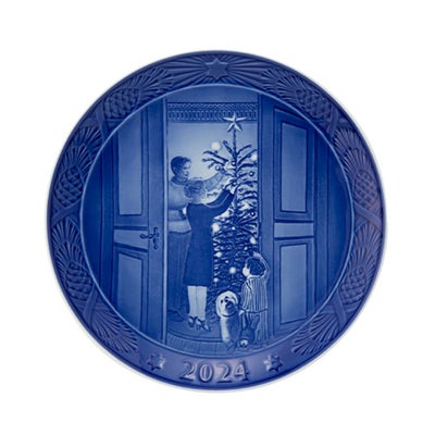 ロイヤルコペンハーゲン（Royal Copenhagen） イヤープレート 18cm 