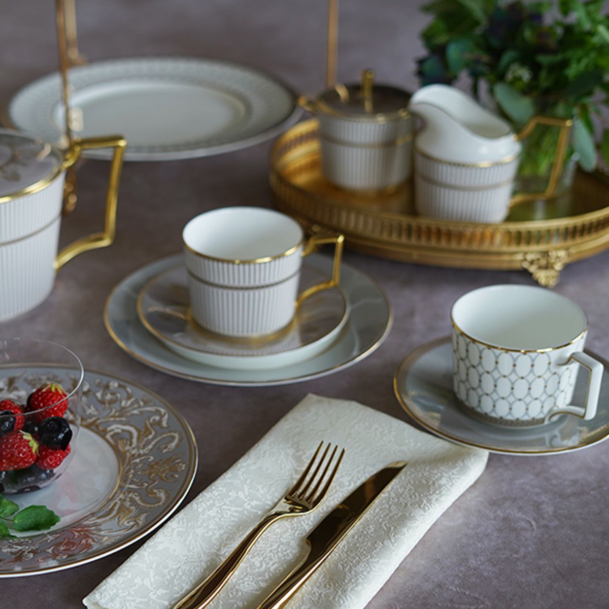 ウェッジウッド（Wedgwood） ルネッサンス グレイ（グレー） ティーカップ＆ソーサー 250ml