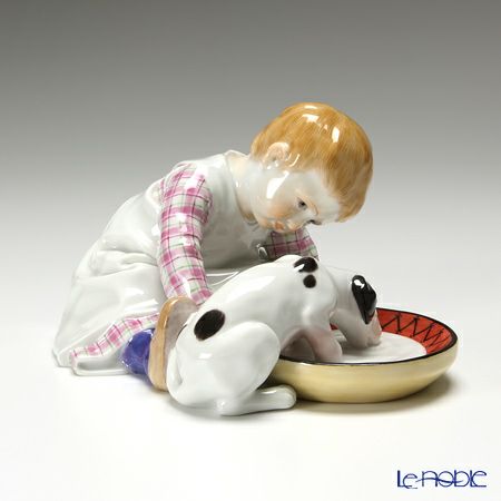 マイセン（Meissen） ヘンチェルの子供シリーズ 900100／73369 ミルクを飲む犬と子供