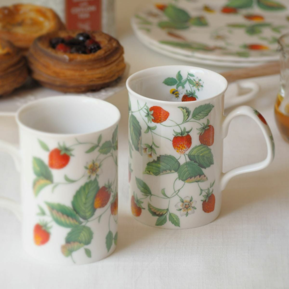 ロイカーカム アルパインストロベリー こし器付ビーカー 320ml