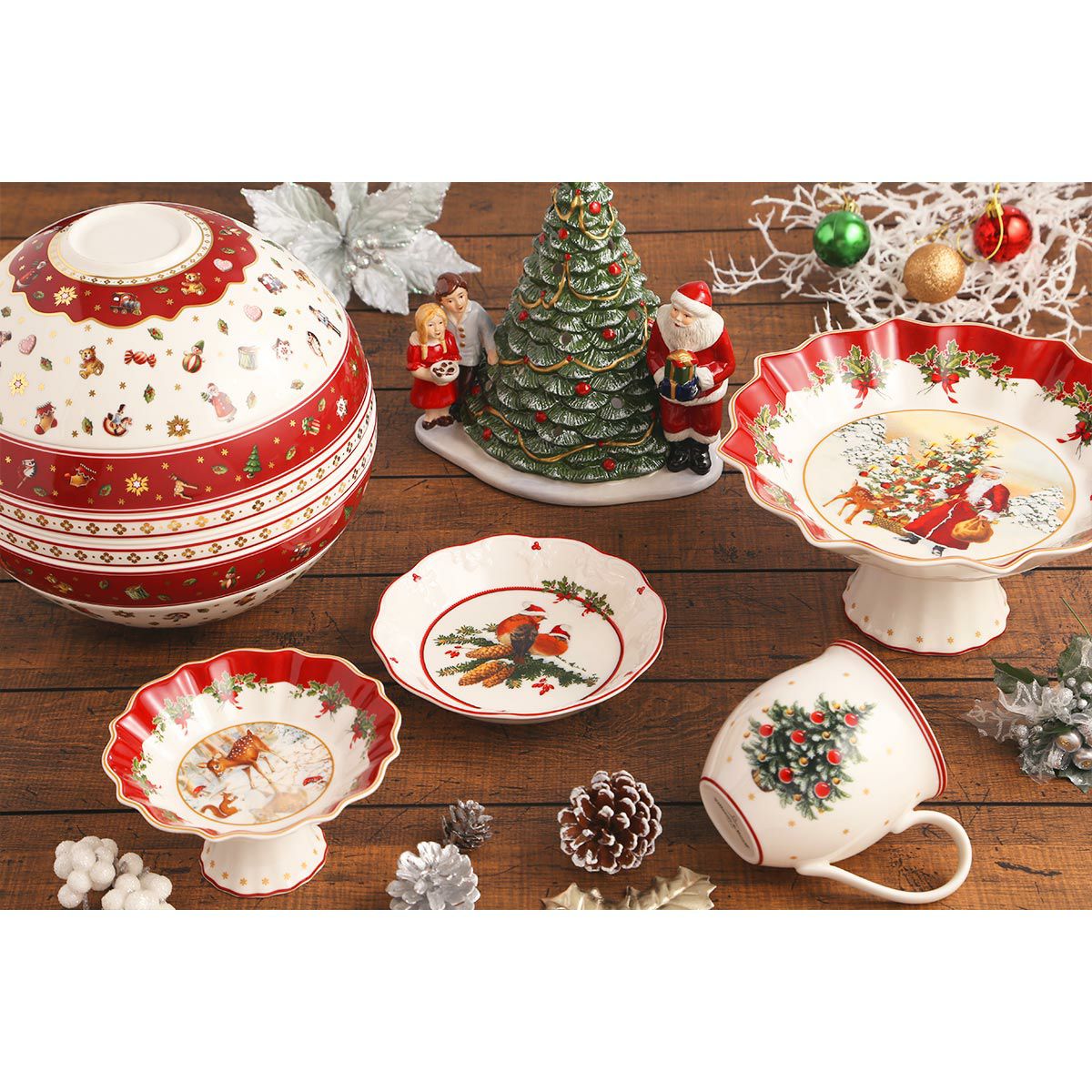 ビレロイ＆ボッホ（Villeroy＆Boch）クリスマストイズ サンタウィズチルドレン 6641 キャンドルホルダー
