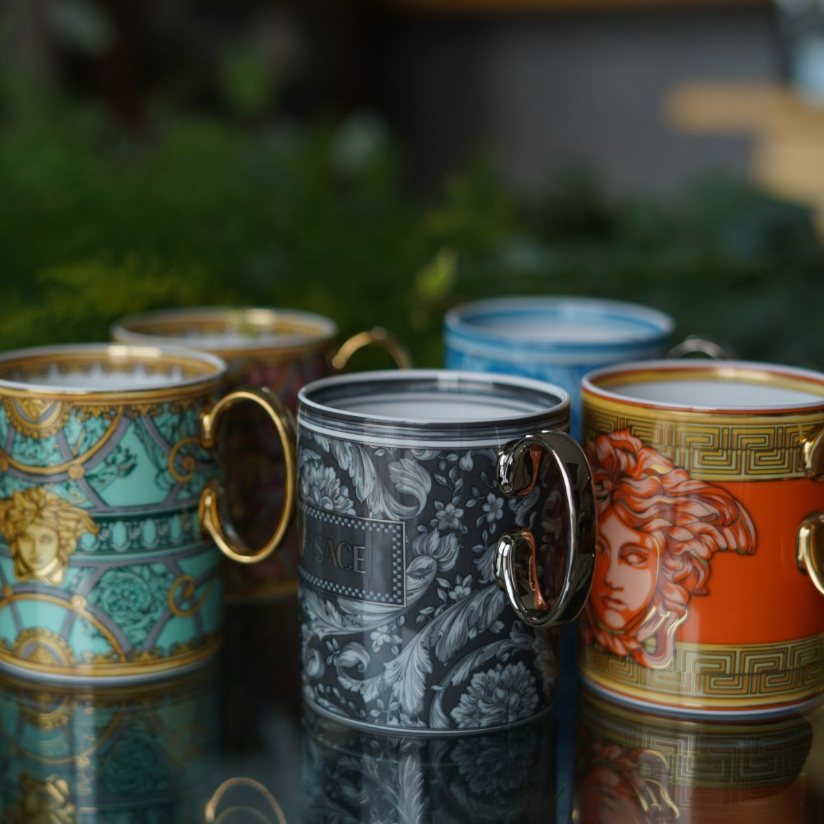 ローゼンタール ヴェルサーチェ／ヴェルサーチ VERSACE メドゥーサ アンプリファイド マグカップ オレンジ 300ml