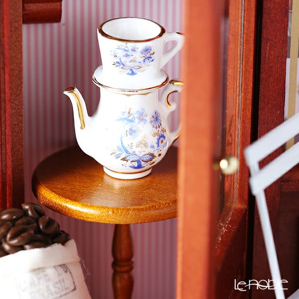 ロイター・ポーセリン テラス カフェ ミニチュア ドールハウス 001.794／9