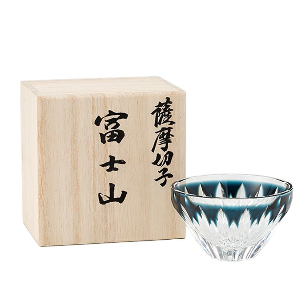 切子ガラス盃　二個 島津薩摩切子】 二色衣 脚付盃 cut201 – ㈱島津興業 島津薩摩切子