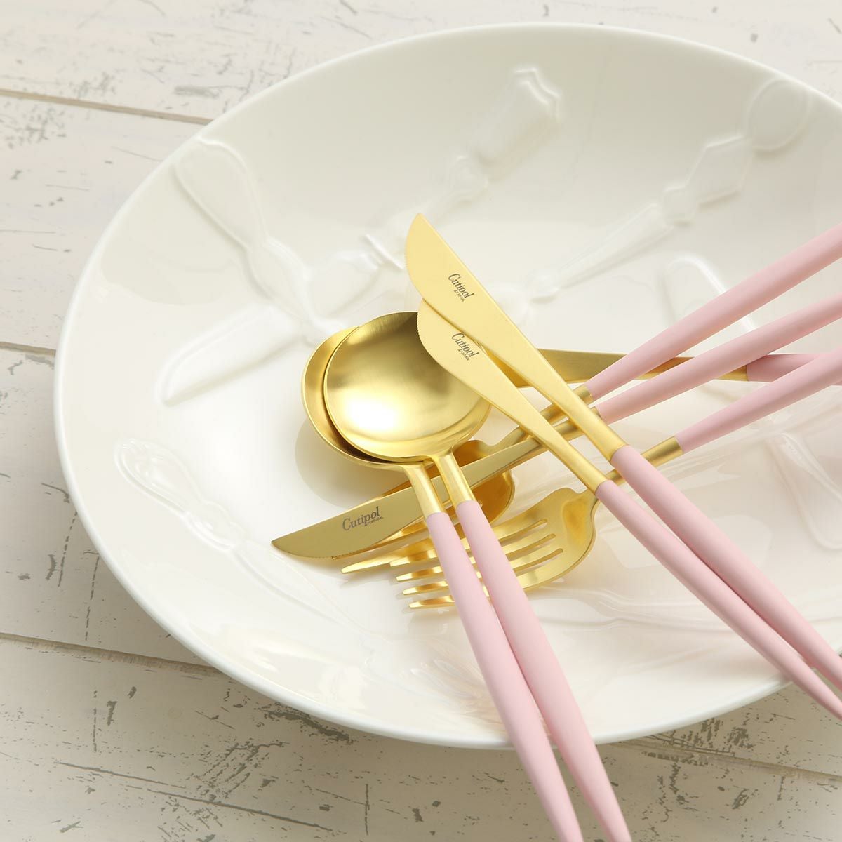 クチポール ゴア GOA ピンク／ゴールド ペストリーフォーク 17cm マット仕上げ