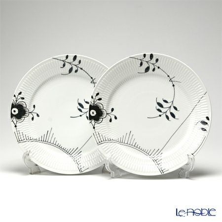 ロイヤルコペンハーゲン（Royal Copenhagen） ブラック フルーテッド メガ ディナープレート 27cm ペア 2542627／1017471