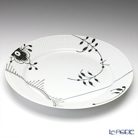 ロイヤルコペンハーゲン（Royal Copenhagen） ブラック フルーテッド メガ ディナープレート 27cm ペア 2542627／1017471