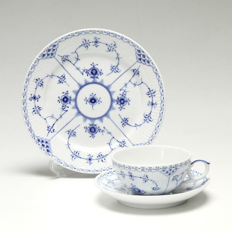 ロイヤルコペンハーゲン（Royal Copenhagen） ブルー フルーテッド ハーフレース トリオセット（ティー）