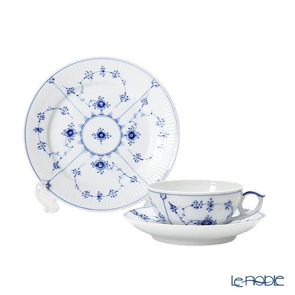 ロイヤルコペンハーゲン（Royal Copenhagen） ブルー フルーテッド プレイン トリオセット ティー