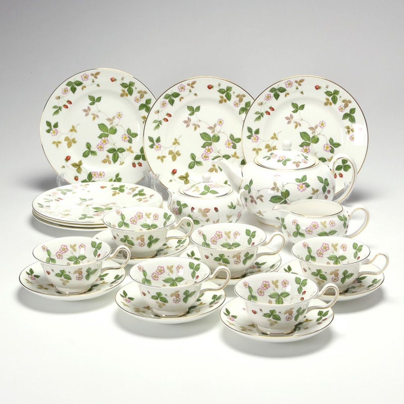 ウェッジウッド（Wedgwood） ワイルドストロベリー 23ピースセット（ピオニー・プレート 20cm）