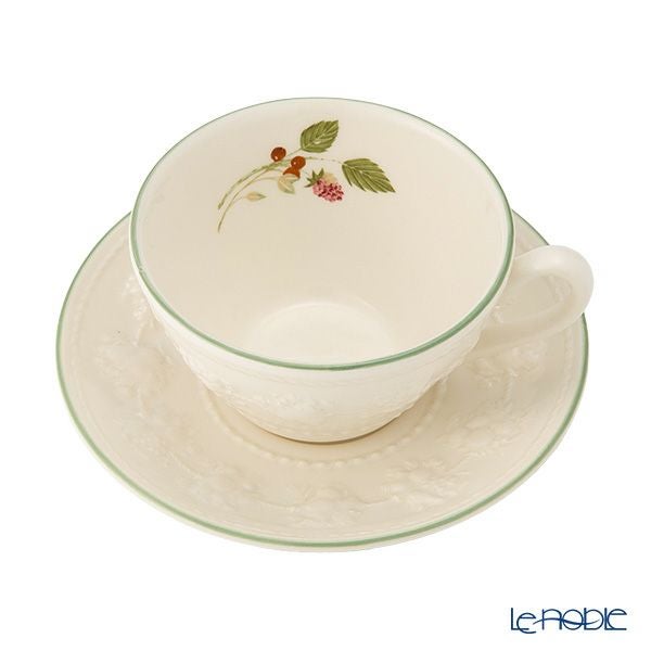 ウェッジウッド（Wedgwood） フェスティビティ ティーカップ＆ソーサー 160ml（ラズベリー） ペア 【ブランドボックス付】