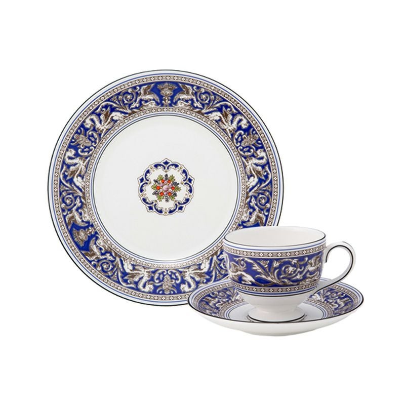 ウェッジウッド（Wedgwood） ワイルドストロベリー トリオセット（リー