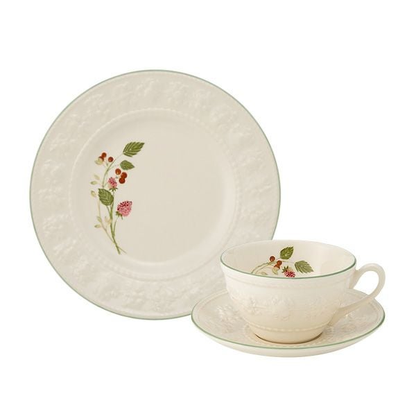 ウェッジウッド（Wedgwood） フェスティビティ ラズベリー トリオセット