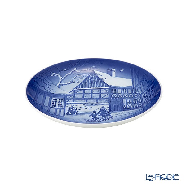 ビングオーグレンダール（Bing＆Grondahl） イヤープレート／クリスマスプレート 2026年／令和8年 「The Gamle By in Aarhus オーフスにある国立野外民俗博物館」18cm 1080364