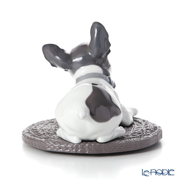 リヤドロ French Bulldog with Macaron 09398 2019 フレンチブルドッグとマカロン