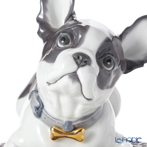 リヤドロ French Bulldog with Macaron 09398 2019 フレンチブルドッグとマカロン